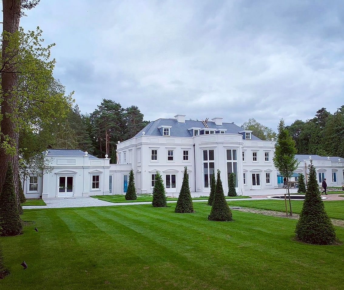 Impressive Grand Residence