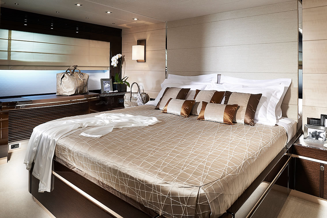 Elegant Double Guest Cabin