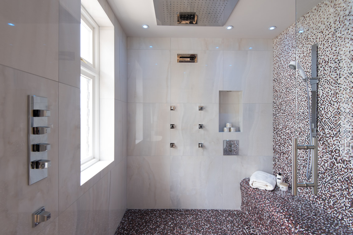 Spacious Modern Shower