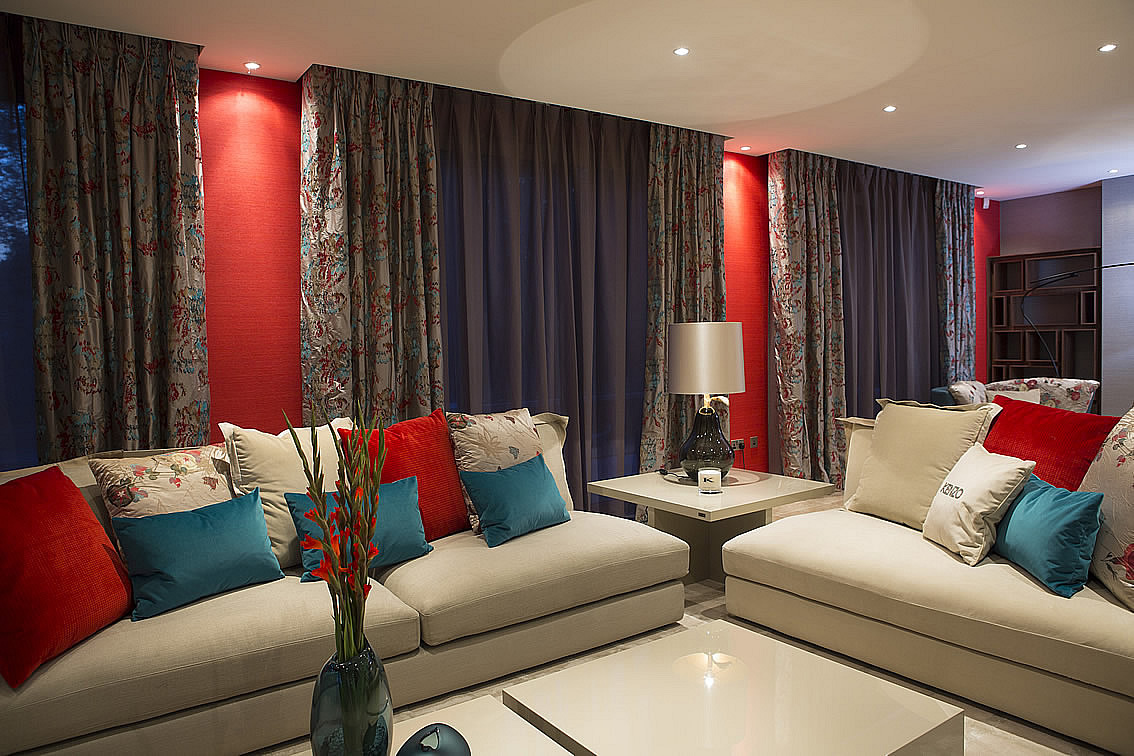 Large Luxurious Sofas