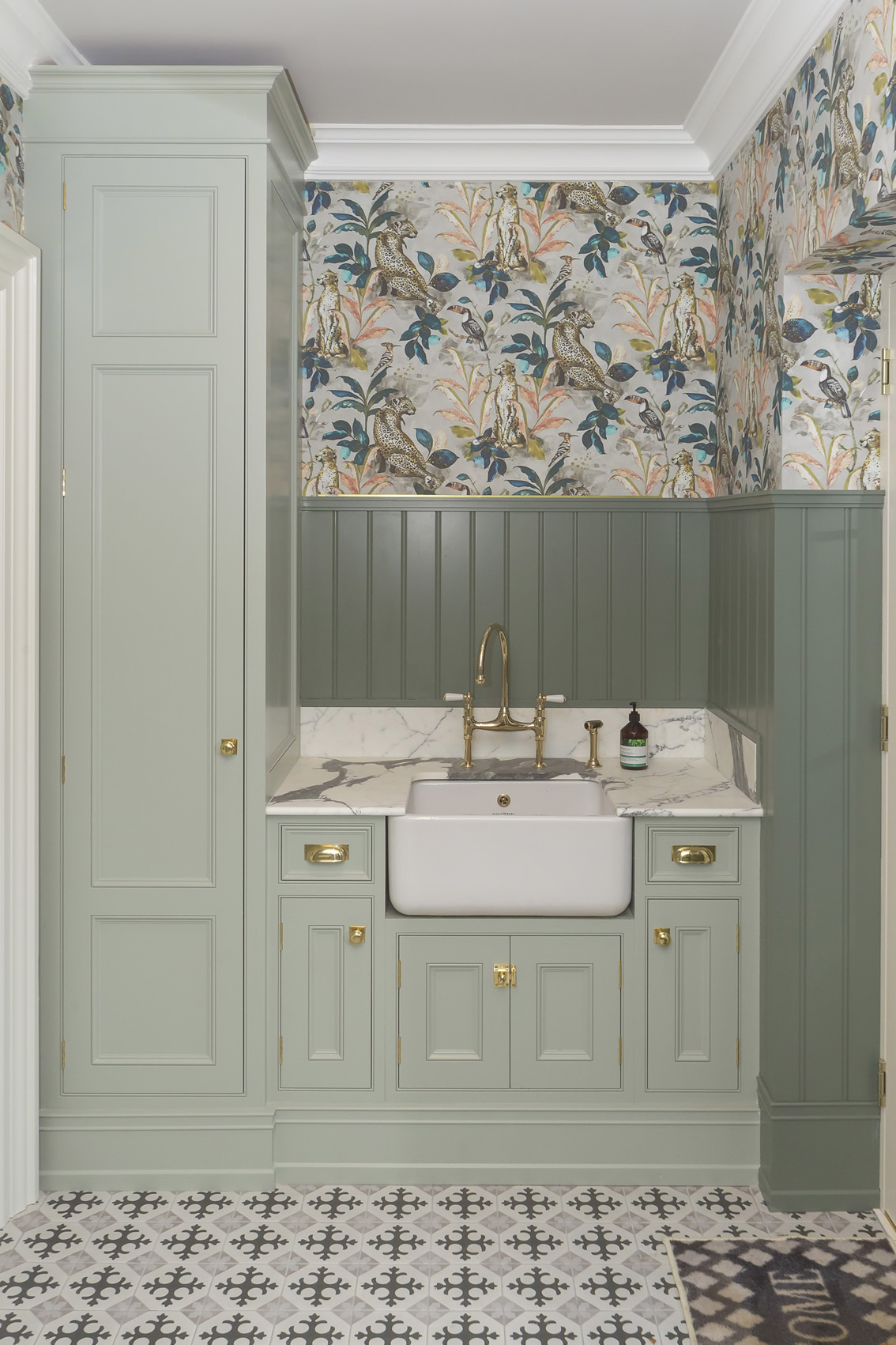 Beautiful Traditional Utility