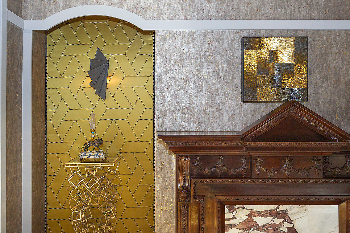 Statement Table and Light