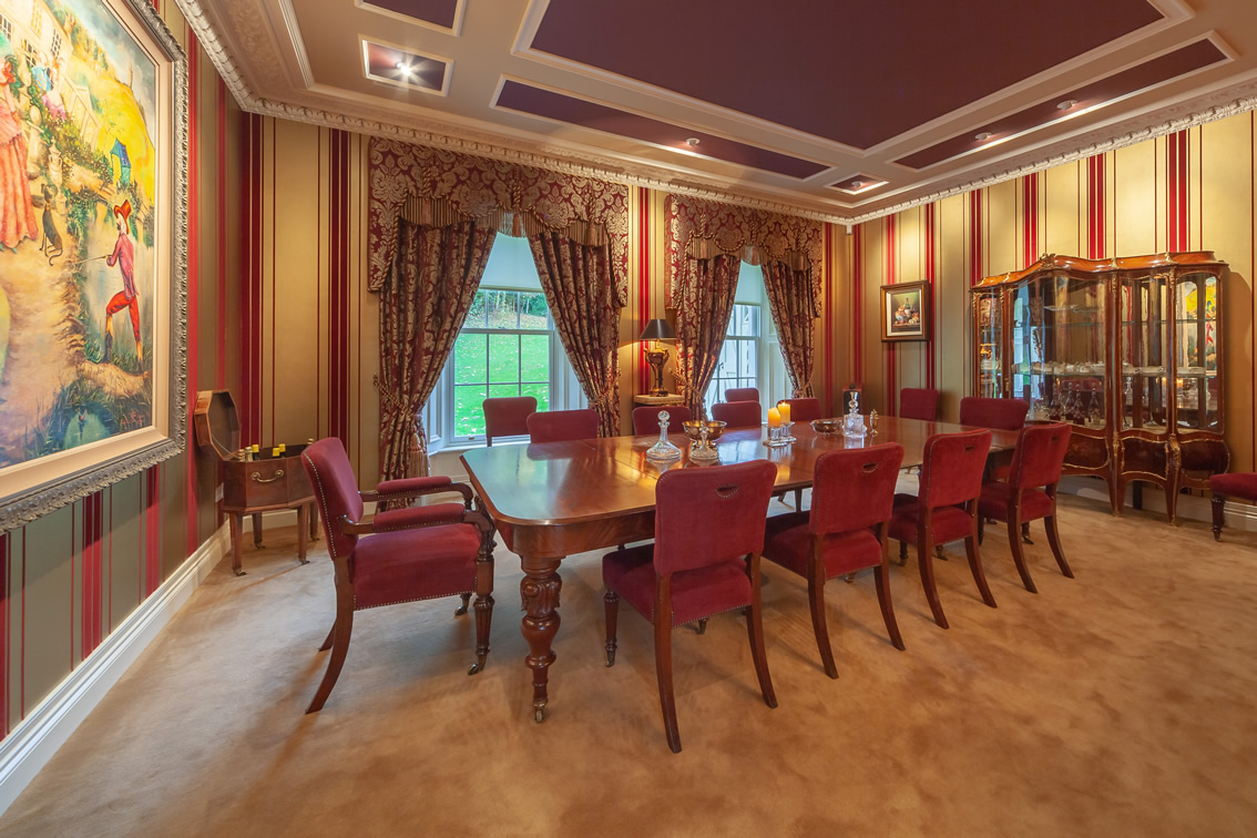 Formal Dinig Room