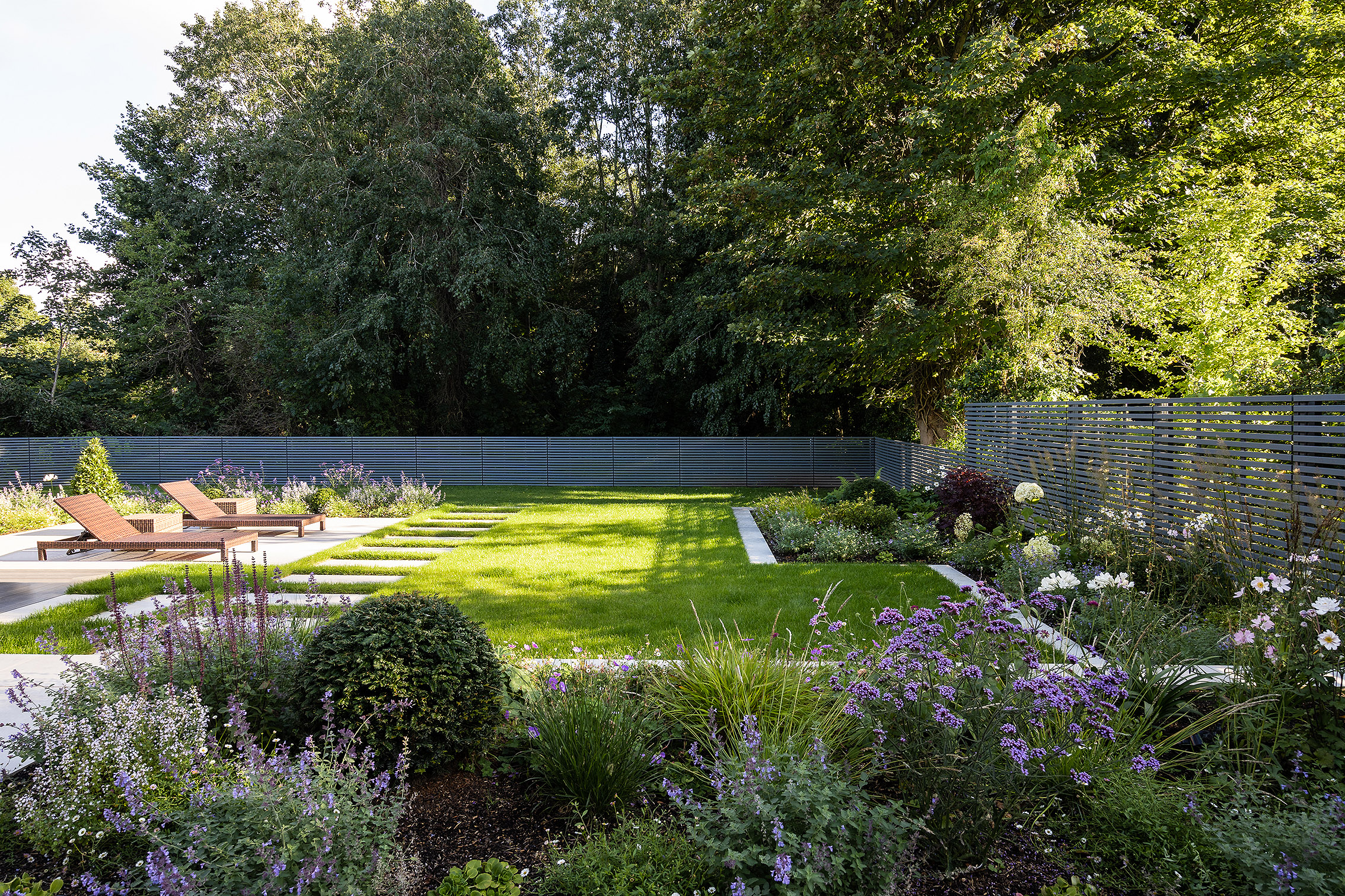 Sophisticated Tones and Soft Neutral Colours