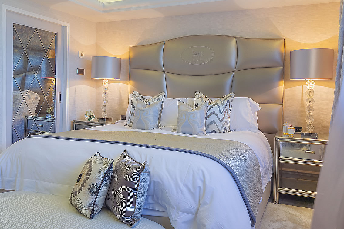 Luxurious Feature Headboard