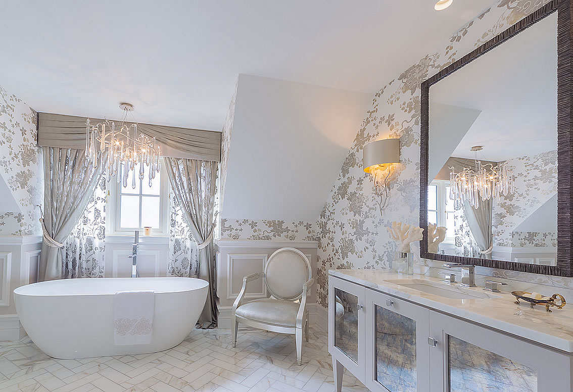 Stunning Neutral Bathroom