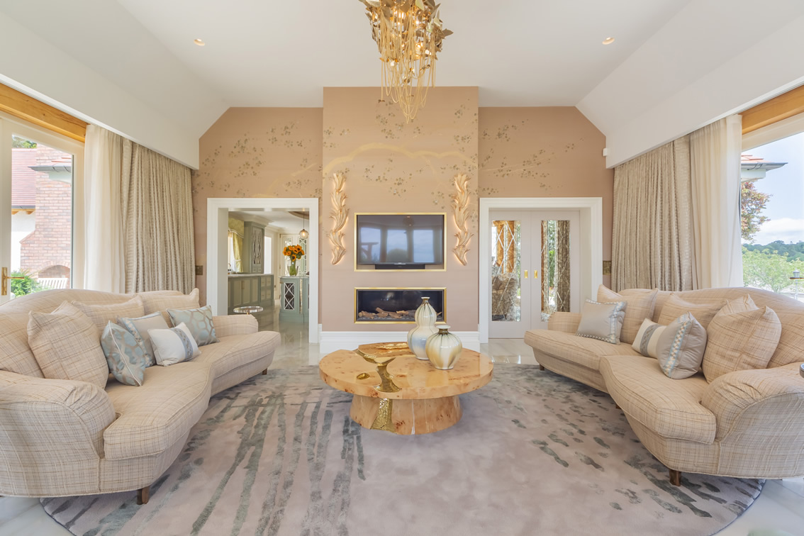 Glamourous Lounge with Fire