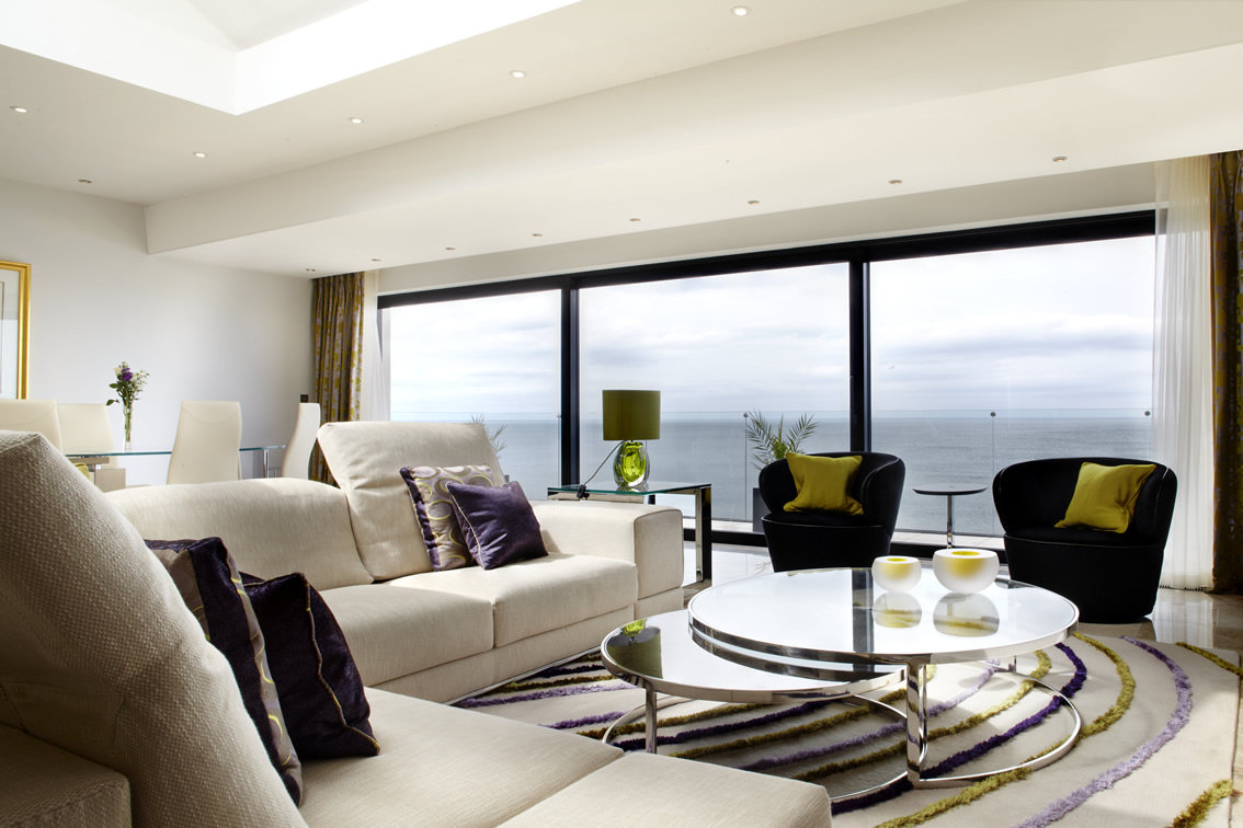 Ocean View Penthouse Luxurious Seating