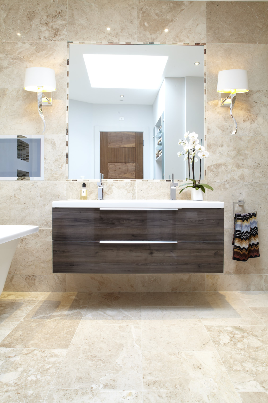 Luxury Modern Sink Unit