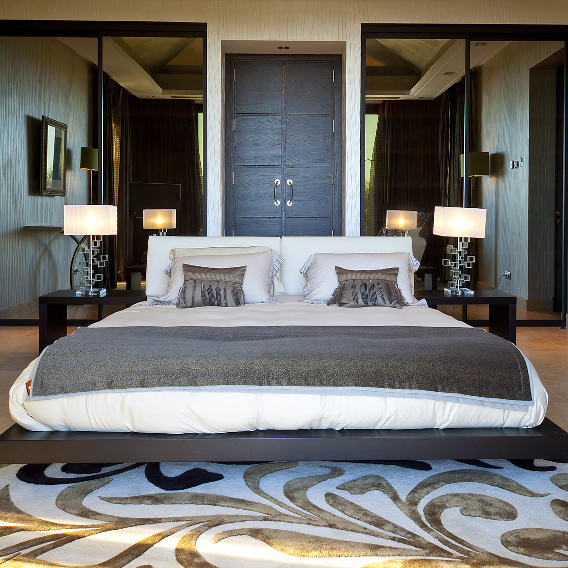 Stylish Modern Bedroom