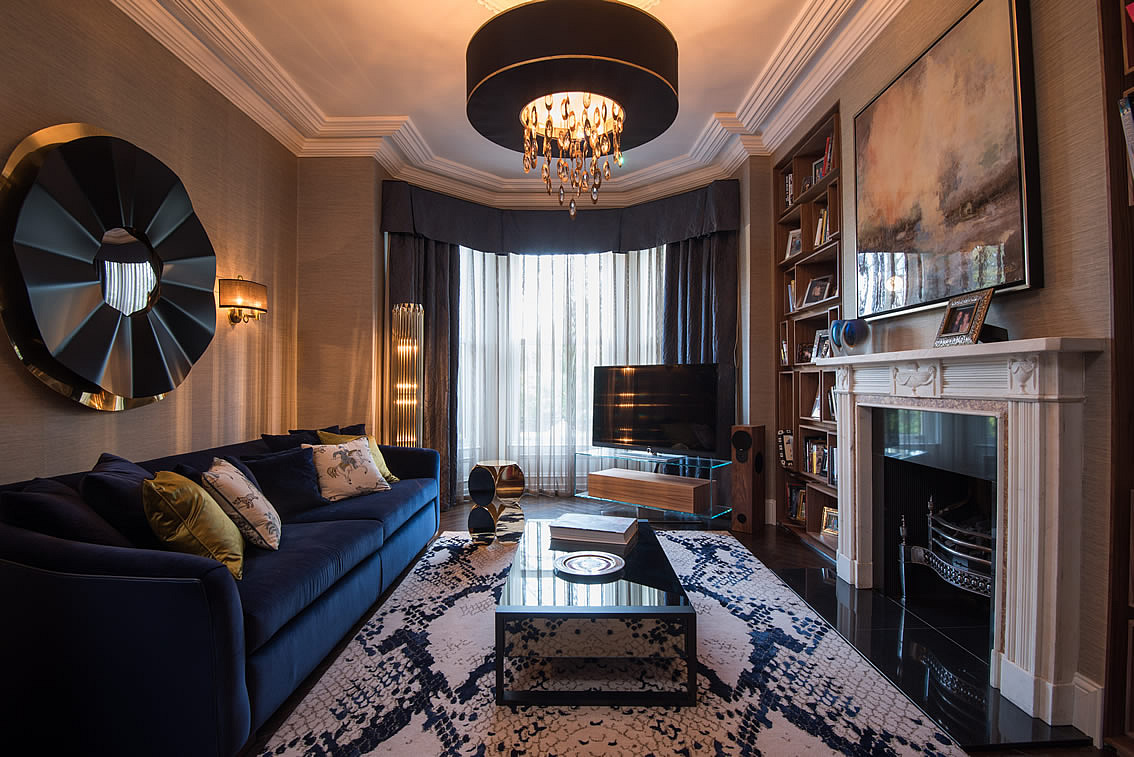 Luxurious Living Room with Fireplace